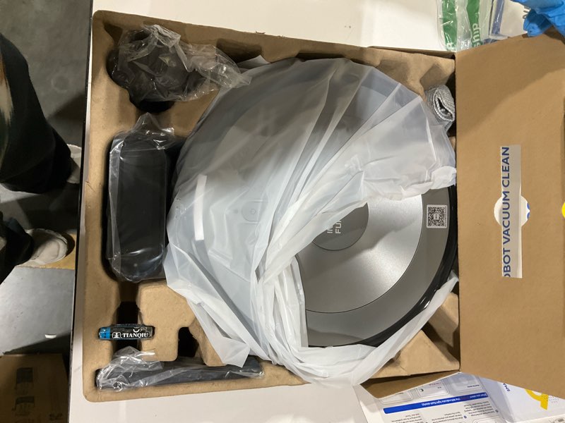 Condition photo showing Good Condition for Robot vacuum cleaner S2