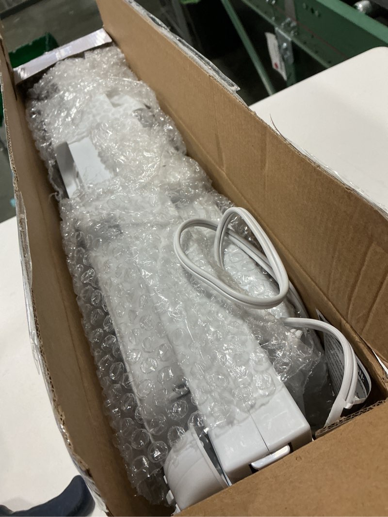 Condition photo showing Good Condition for Comfort Zone Window Fan for Bedroom, 9 inch 3 Speed Dual Fans with Auto-Locking Expanders, Window Exhaust Fan, Removeable Bug Screen, White White 3-Speed