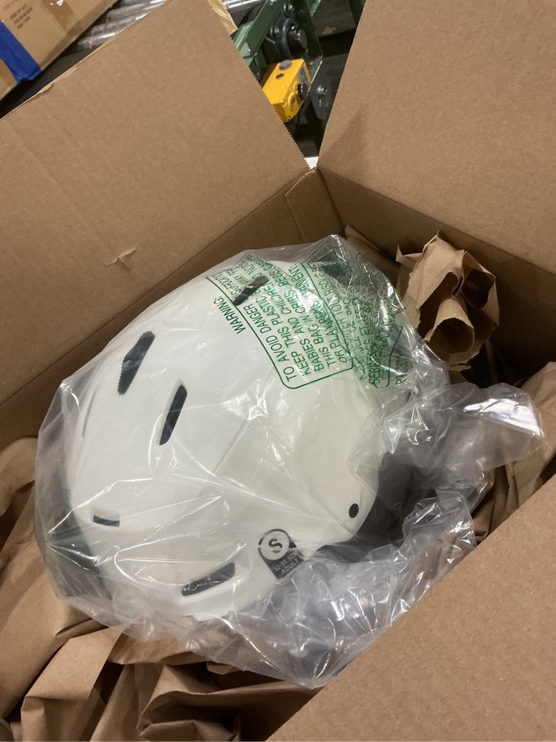 Condition photo showing Good Condition for Retrospec Zephyr Ski Helmet - Snowboard Helmet for Adults & Youth with Adjustable Fit, 9 Breathable Vents, Removable Washable Earmuffs - Snow Sports Helmet for Men & Women Matte Eggshell Small
