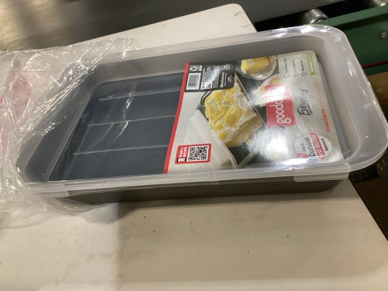 Condition photo showing New/Like New for GoodCook Everyday Nonstick Steel Oblong Pan with Lid, 9" x 13", Gray