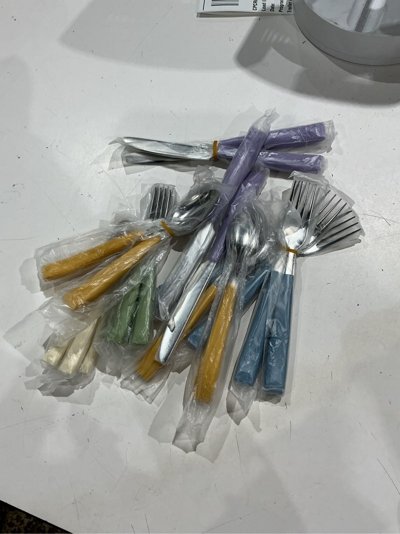Condition photo showing Good Condition for annova silverware set stainless steel colorful handle tableware kitchen flatware set utensils, includes dinner knives, forks, spoons, salad forks & dessert spoons (morandi mix, 20 pieces) large mixed morandi 20pieces