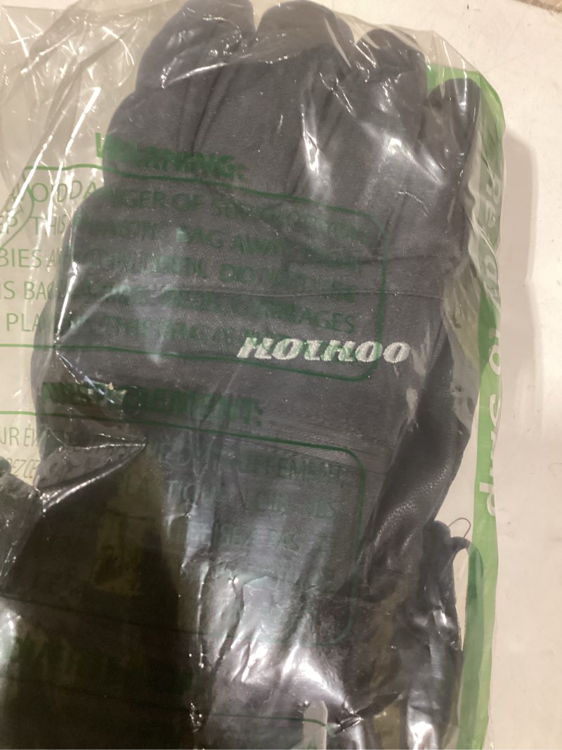 Condition photo showing Good Condition for Waterproof Warm 3M Thinsulate Snow Gloves - Touchscreen, Cold Weather Winter Gloves for Snowboarding, Fits Both Men & Women Black Small