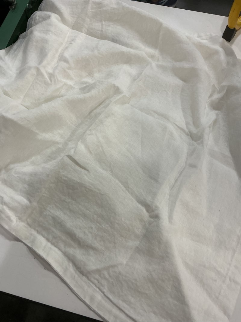 Condition photo showing Good Condition for quince, european linen double ,one sham 26”x26”/ivory