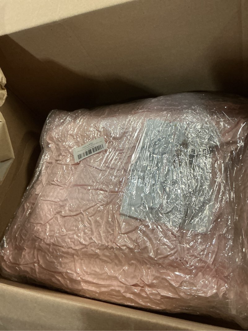 Condition photo showing New/Like New for Large Area Rugs for Living Room Bedroom, 7x10 Feet Pink Rug, Minimalist Modern Shag Rug, Soft Thick Comfy Memory Foam Indoor Carpet, Non-Slip Washable Rug for Boys Girls Dorm Nursery Room Home Decor Pink 7' x 10' (Rectangular)