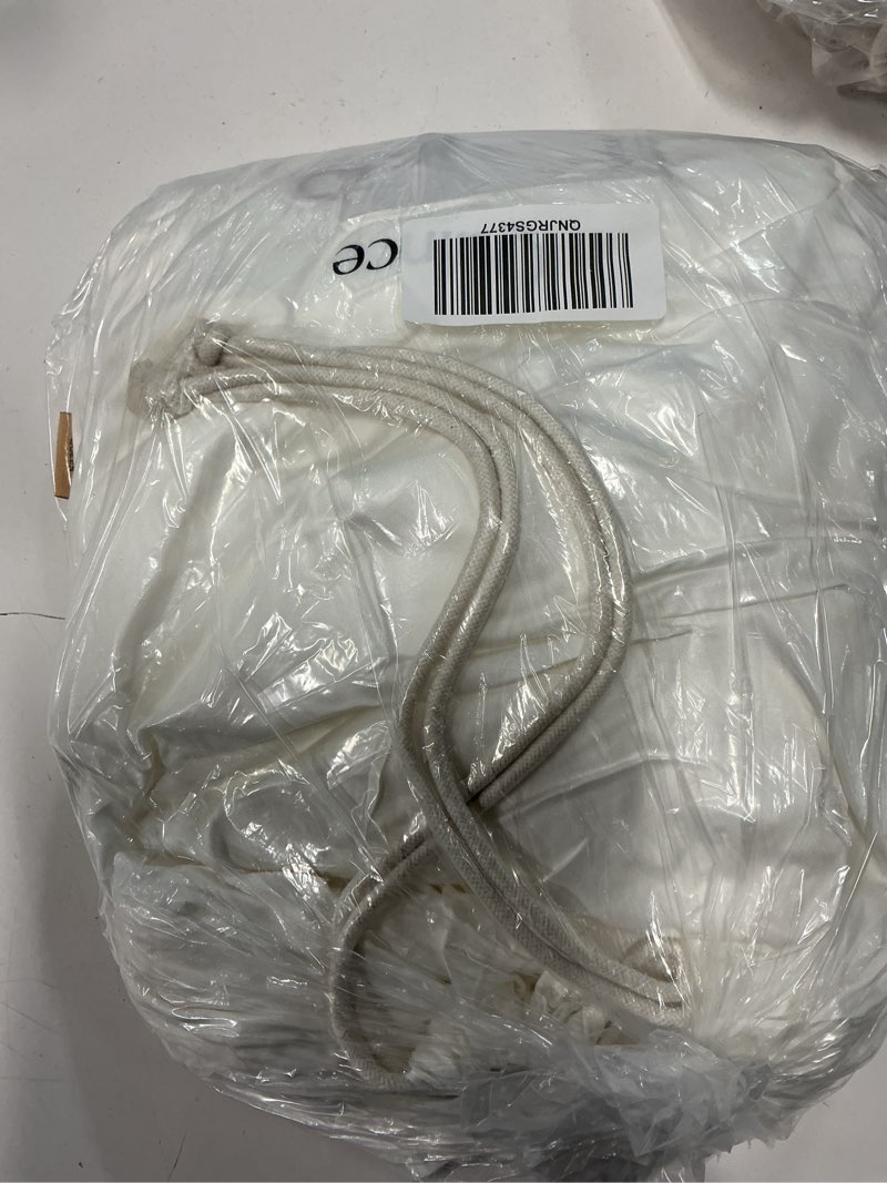 Condition photo showing Good Condition for bamboo sheet set, queen, white