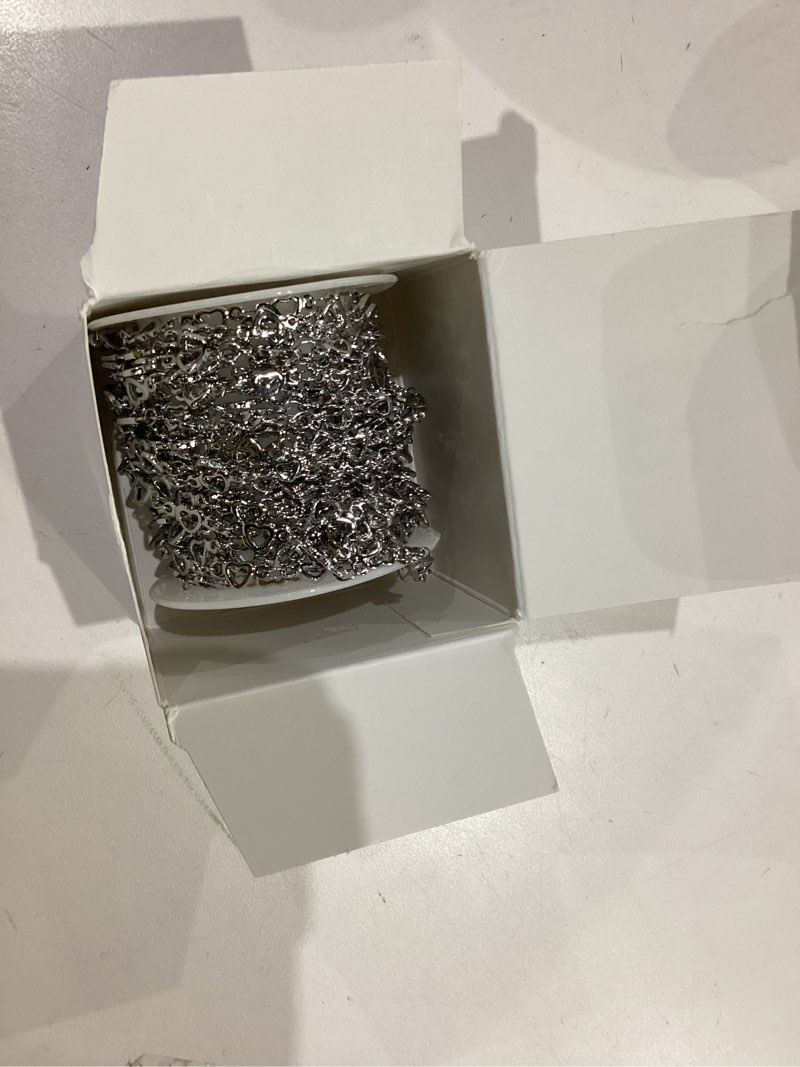 Condition photo showing Good Condition for umaokang 16.4 feet stainless steel jewelry chain for jewelry making, silver heart necklace bracelet chain bulk jewelry supplies findings steel heart