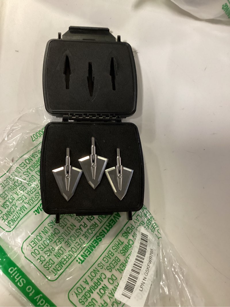 Condition photo showing Good Condition for iron will s series broadheads (s125)