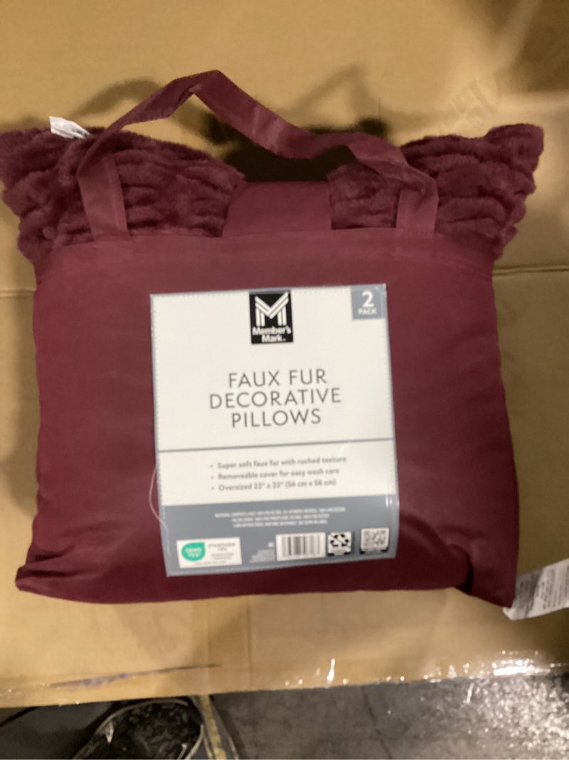 Condition photo showing New/Like New for member's mark 2-pack ruched faux fur decorative pillows, 22\\\" x 22\\\" burgundy