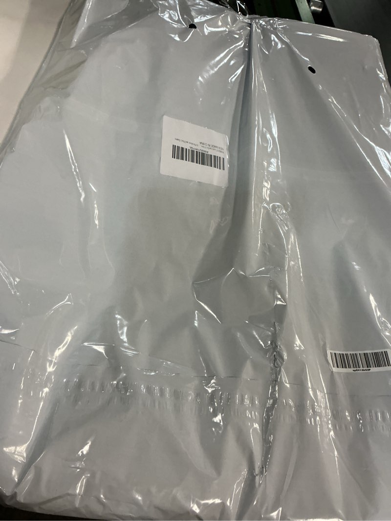 Condition photo showing Good Condition for PLBBJHFloating Golf Green for Pool, Various Sizes (35"x24"/47"x35"/63"x47") to Suit Your Needs, Floating Chipping Green-Ideal for 2-4 Golfers Competing and Improving Skills in Outdoor and Pool Games