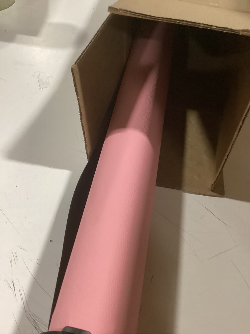 Condition photo showing Good Condition for pink pool cue 19oz - 58 inch canadian maple wood 13mm leather tip, floral design metallic paint lacquer, 3/8×8 joint with case, chalks, gloves, protectors? mq19-pink