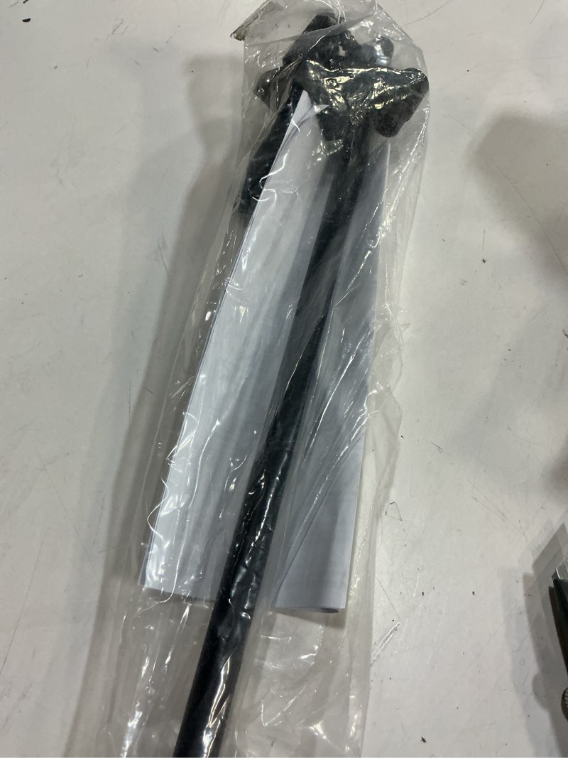 Condition photo showing Good Condition for Franklin Brass Maxted (1-Pack) 18" Towel Rack for Bathroom, Matte Black Towel Bar for Bathroom Wall Kitchen Towel Holder Rod Wall Mounted Bathroom Accessories MAX18-FB 18 inch Matte Black