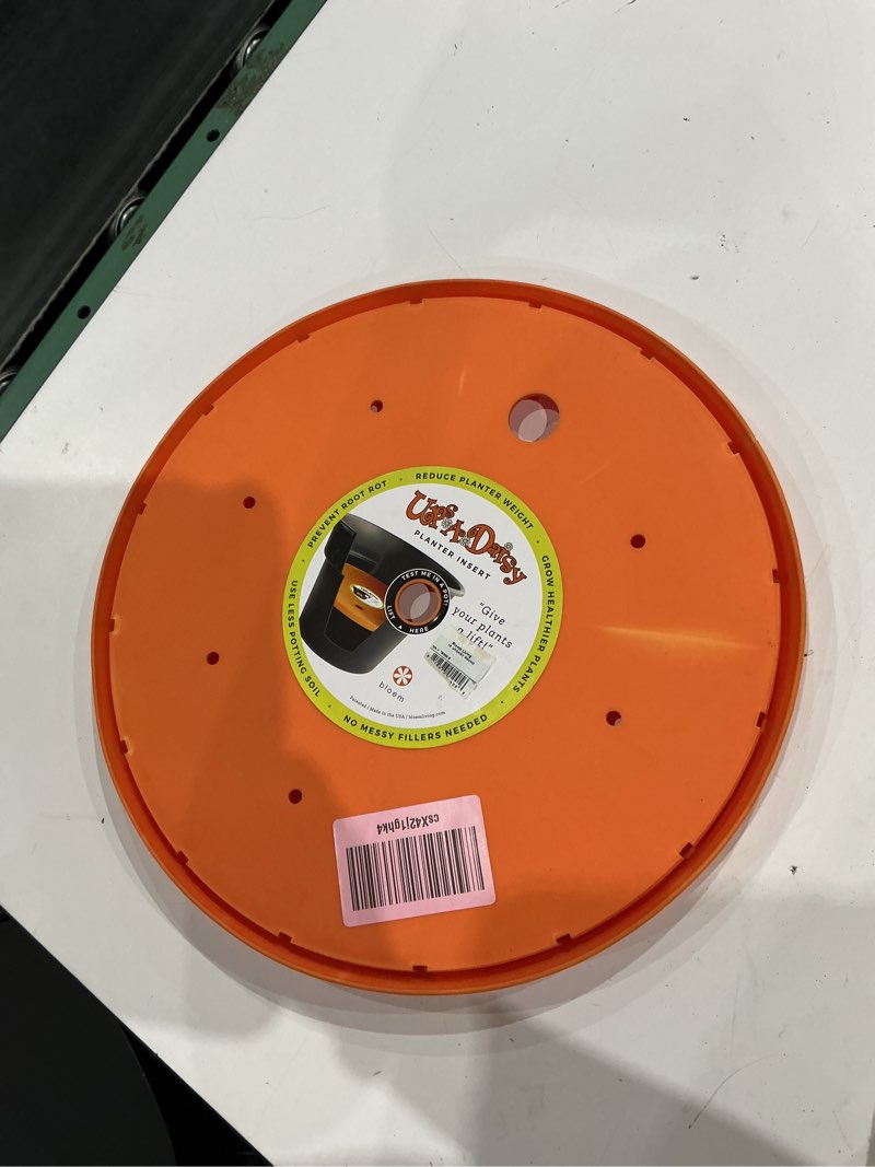 Condition photo showing New/Like New for bloem ups a daisy round planter insert size: 15"