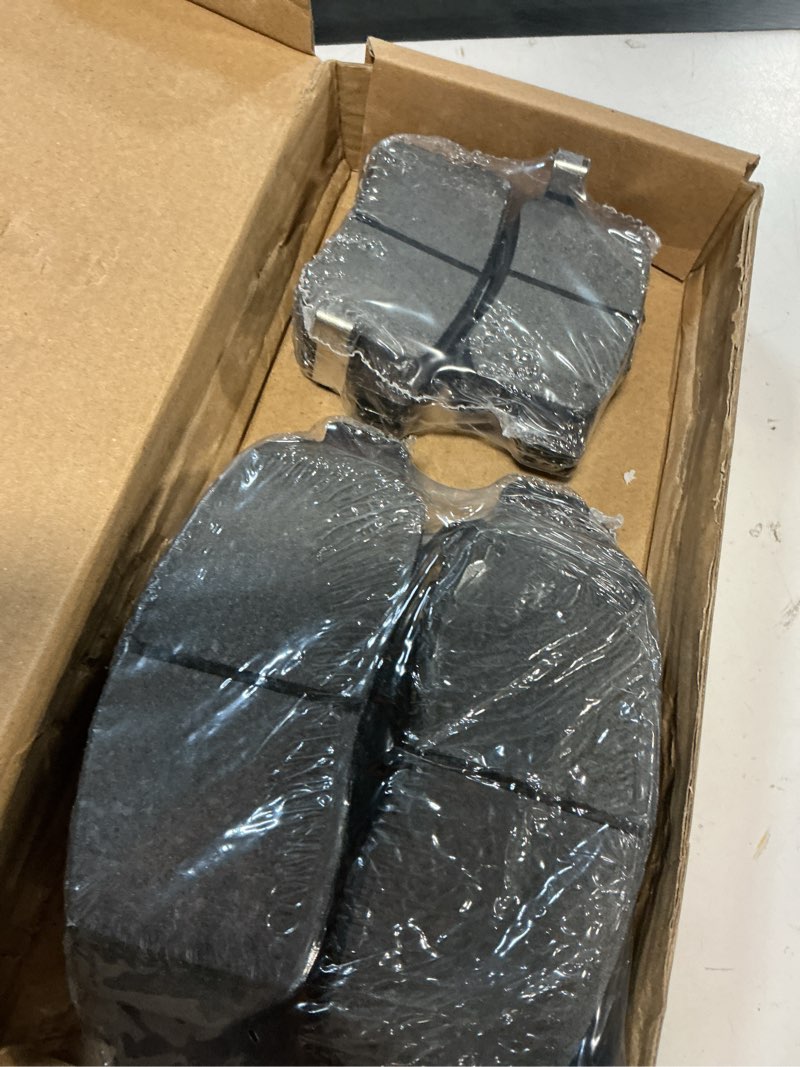 Condition photo showing New/Like New for d787 d537 front rear ceramic brake pads set 8pcs fit for 2004-2008 acura tsx,for 2003-2007 honda accord