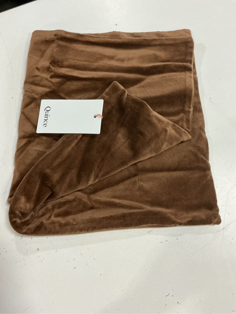 Condition photo showing Good Condition for quince european cotton velvet, 12x20/espresso