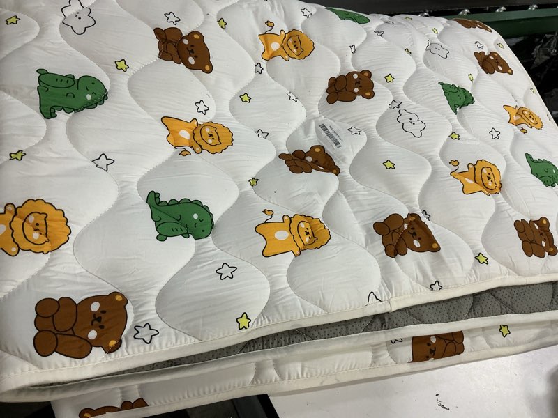 Condition photo showing Good Condition for lilyvibebearhappy premium foam baby play mat, 72x48-inch baby crawling mat, extra large soft thicker