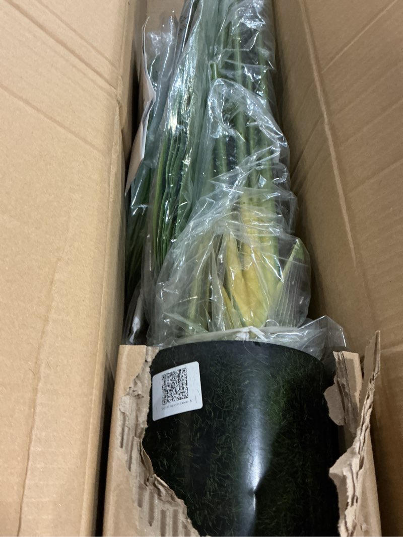 Condition photo showing New/Like New for vevor artificial bird of paradise tree, 5 ft tall faux plant, pe material & anti-tip tilt protection low-maintenance plant, lifelike green fake tree for home office warehouse decor indoor outdoor bird of paradise 5ft