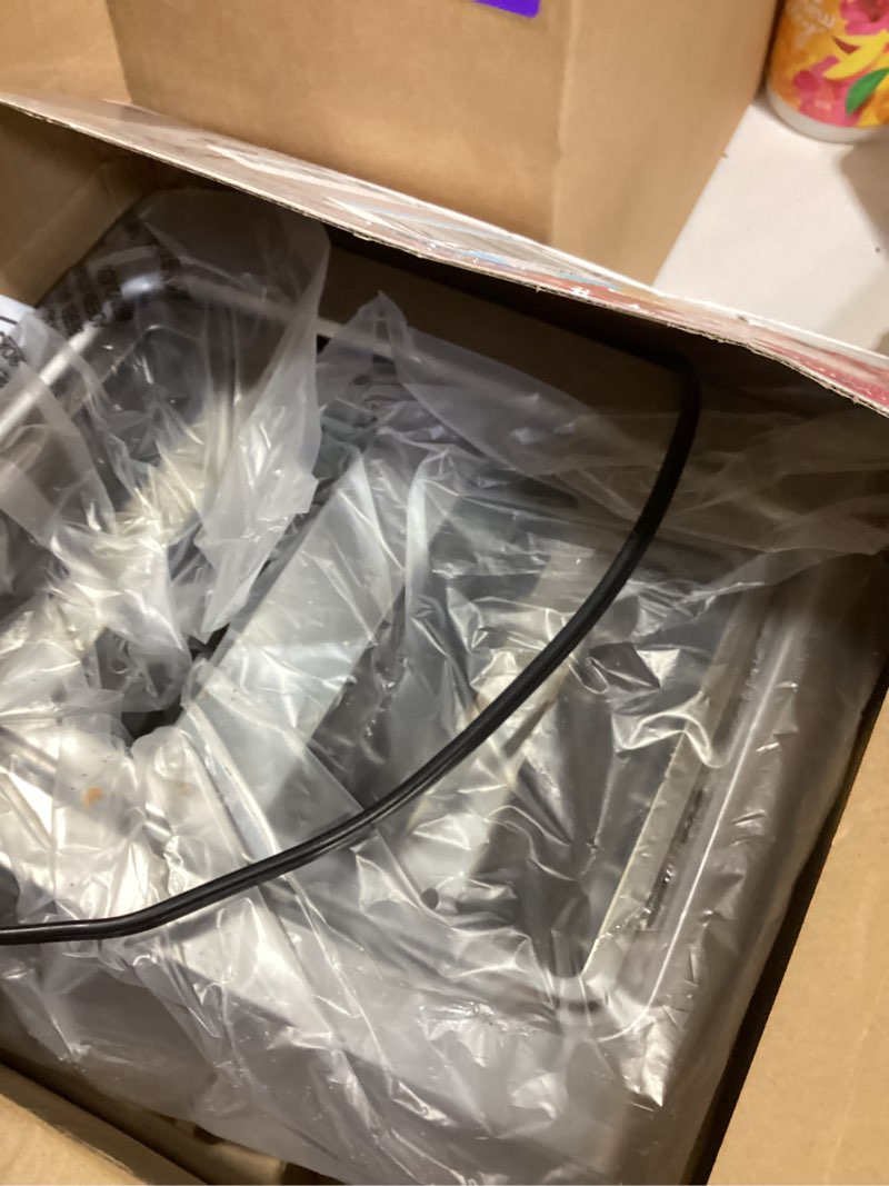 Condition photo showing As Is for black+decker 4-slice toaster, stainless steel, tr4900ssd