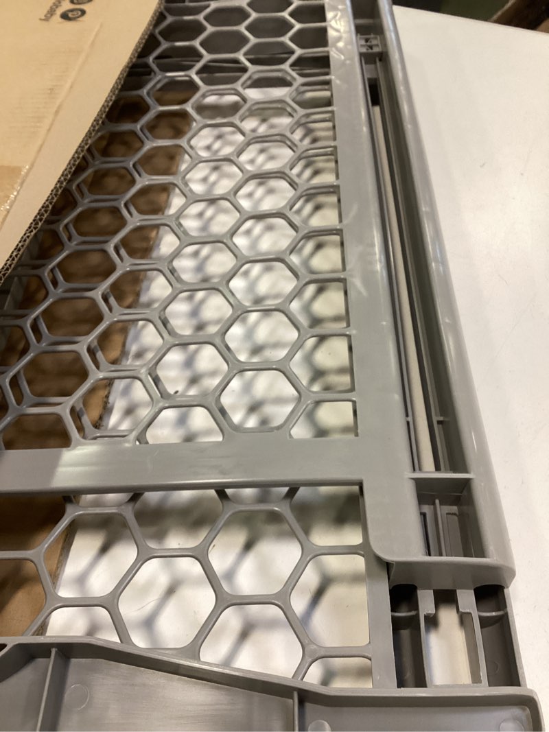 Condition photo showing New/Like New for Regalo Easy Fit Plastic Adjustable Extra Wide Baby Gate, 1 Count (Pack of 1)