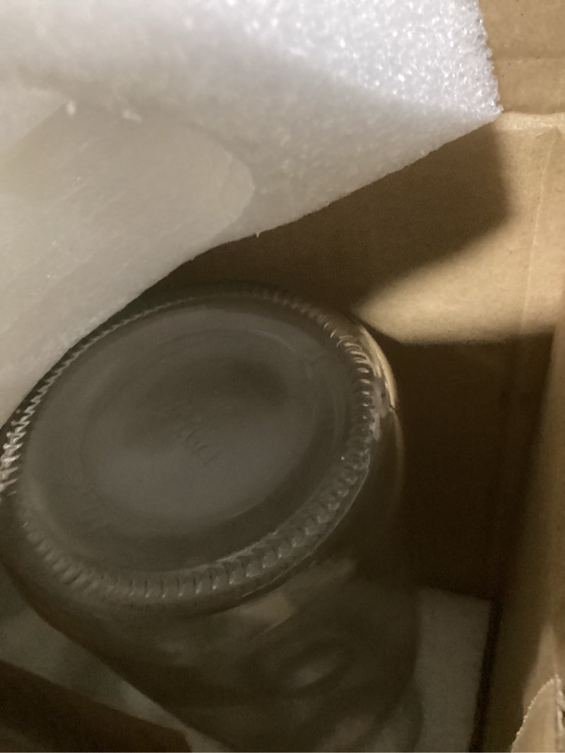 Condition photo showing New/Like New for Set of 4 Glass Carafes with Flip Top Lids (40 Oz) – Clear Glass Water Pitchers and Beverage Serveware for Mimosa Bars, Brunch, Parties, Wine, Juice, Milk, Iced Tea, and Lemonade with Easy-Pour Spout