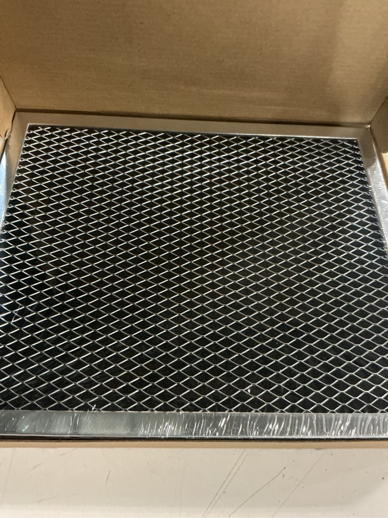 Condition photo showing Good Condition for Cenipar 97007696 Range Hood Filter,41f Stove Hood Vent Filter Replacement For Broan& Nutone Charcoal Carbon Combo Replace 6105c 97005687-By Size 8.75" X 10.5 X .44"(4 Pack)