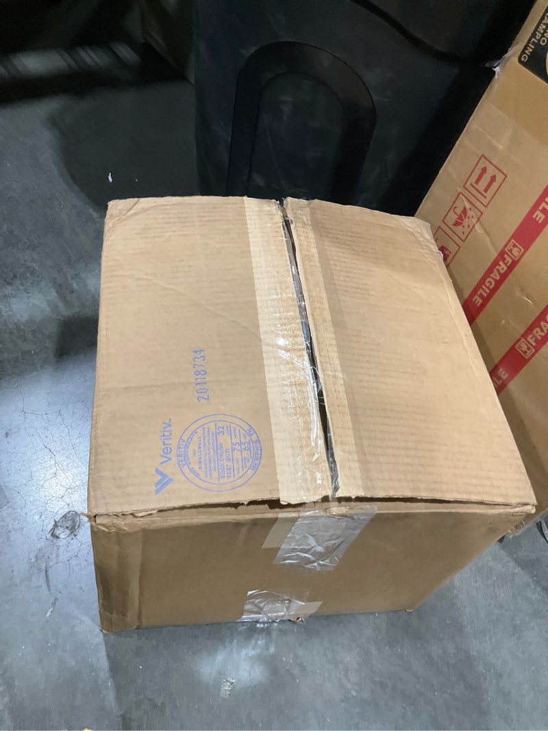 Condition photo showing New/Like New for chair
