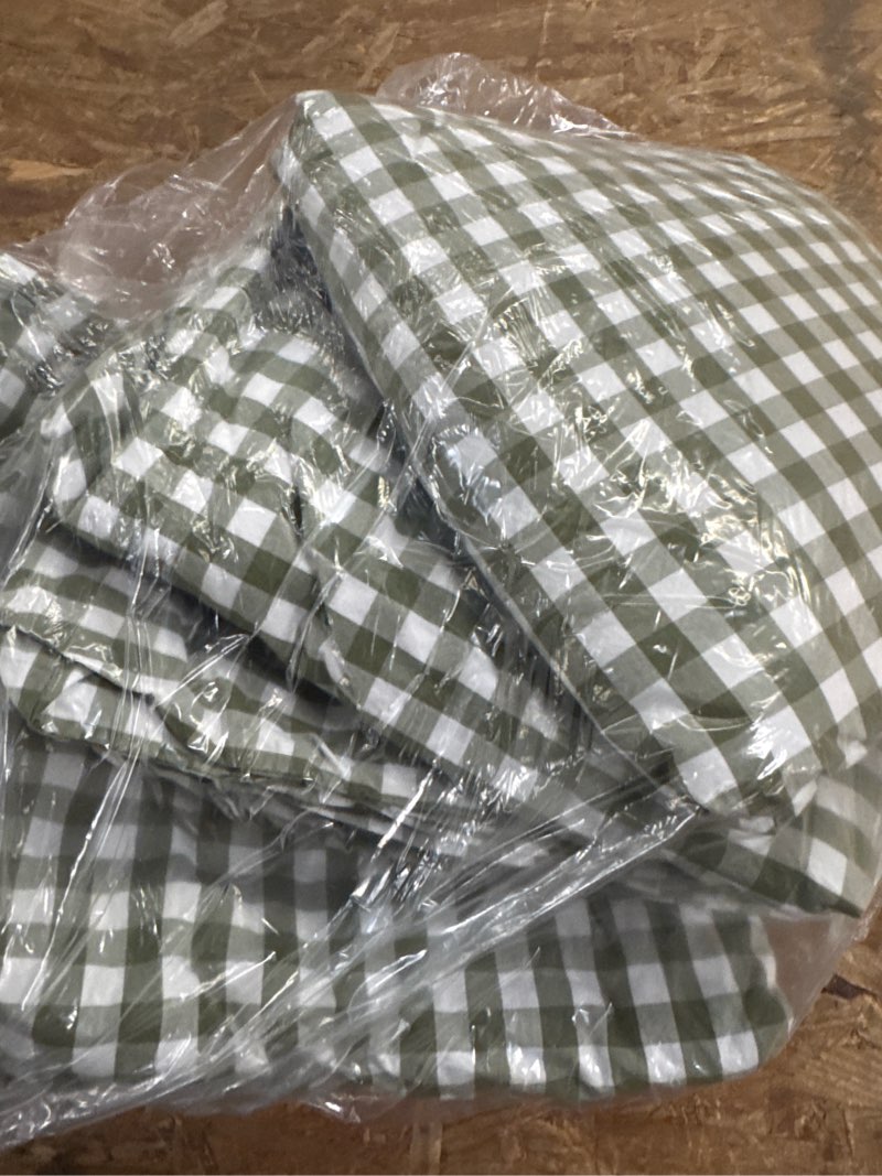 Condition photo showing Good Condition for classic organic percale gingham sheet set, queen, olive