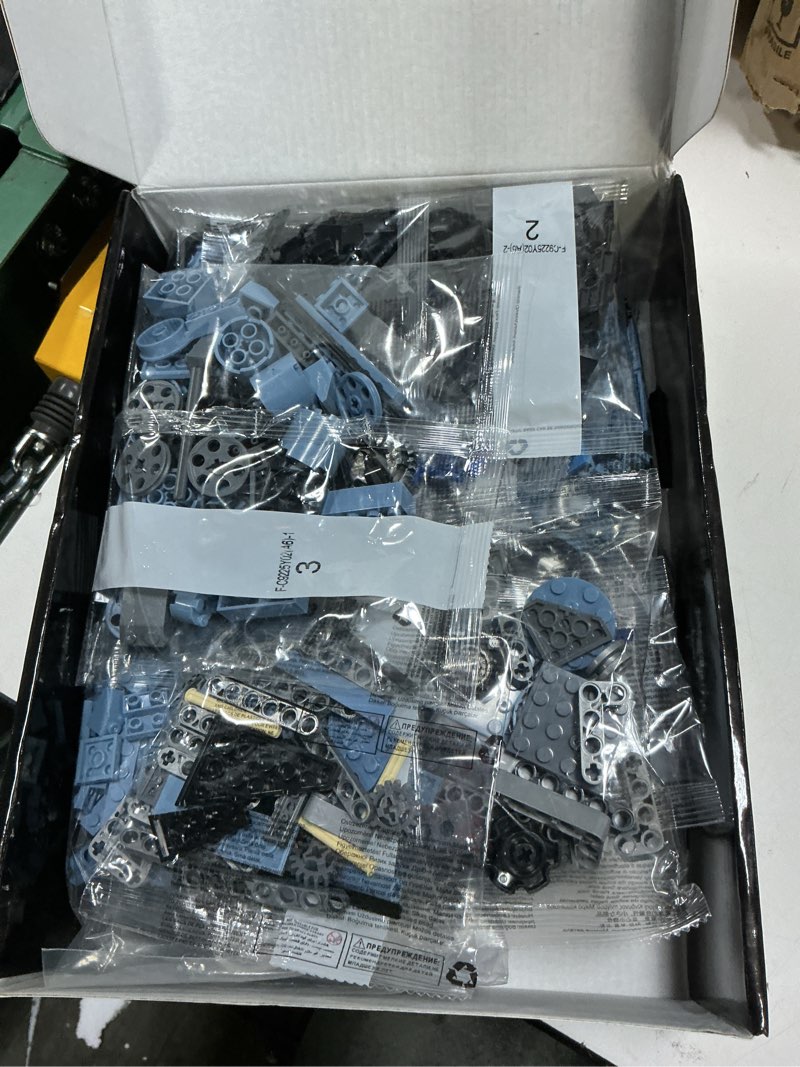 https://lotting-media.assets.bidfta.com/lotting_aabafc12-3b4e-40d4-ad54-c308df6502d9
