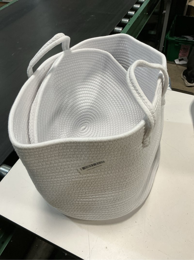 Condition photo showing Good Condition for willitat white basket with lid, 16"x16"x13" large blanket storage for living room, cute cotton rope kids toy box, bathroom towel storage, woven laundry basket with cover, wicker bin for organizing