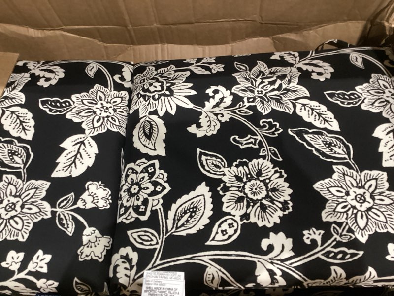 Condition photo showing Good Condition for arden selections outdoor dining chair cushion 20 x 20  ashland black jacobean