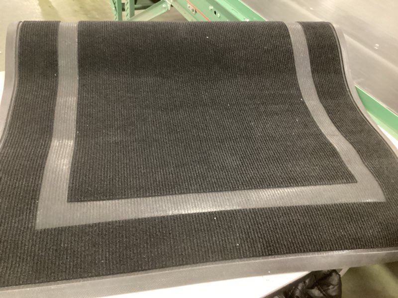 Condition photo showing Good Condition for OLANLY Front Door Mat Indoor Outdoor Entrance, Waterproof All-Season, All-Weather Doormat, Sturdy Natural Rubber, Fade Resistant, Low Profile, Easy Clean Patio Porch Entryway Mat, 29.5x17, Grey Grey Classic Border Rectangular 29.5" x 17"