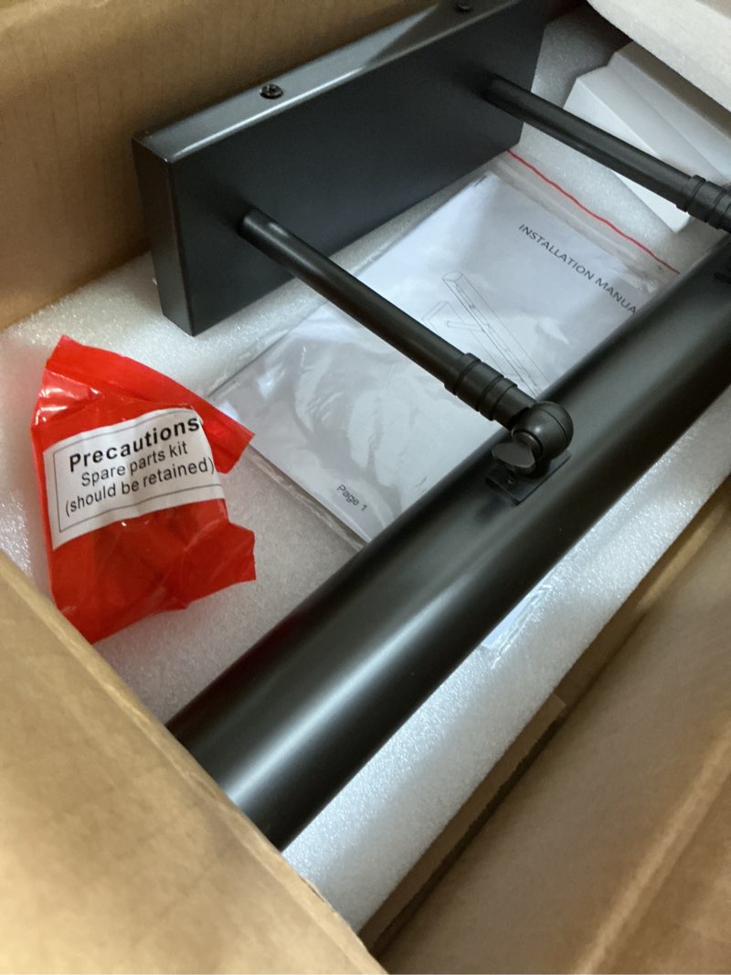 Condition photo showing Good Condition for an-Black Picturelight, 18inch Hardwired Picturelights... inear Art light for Hall Painting Display Artwork Portrait#rda-Black Picture light, 18inch Hardwired Picture lights... inear Art Light for Hall Painting Display Artwork Portrait