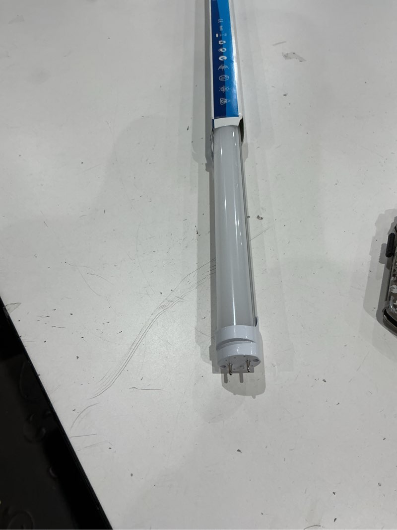 Condition photo showing Good Condition for similar sunco 10 pack t8 led bulbs 4 foot, tube light bulbs ballast bypass, 48 inch fluorescent replacement, 2200 lm, 18w, 5000k daylight, single ended power, type b, frosted lens ul 5000k daylight 10 count (pack of 1)