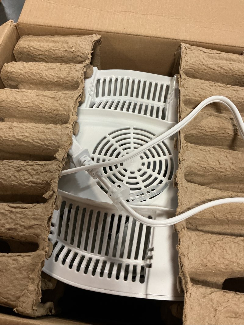 Condition photo showing Good Condition for cuisinart ice cream maker machine, 1.5 quart double insulated machine, sorbet and frozen yogurt maker, ready in 20 minutes, ice-21p1, white