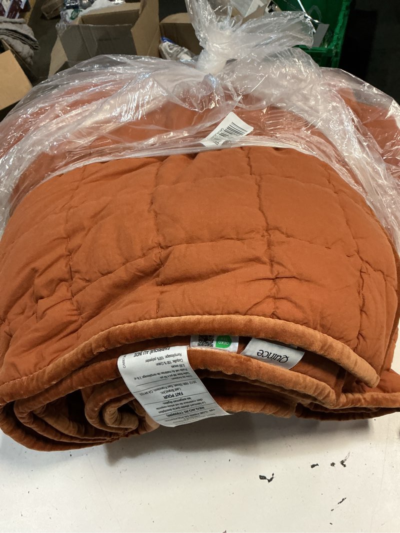 Condition photo showing As Is for quince cotton velvet quilt, full/queen, terracotta