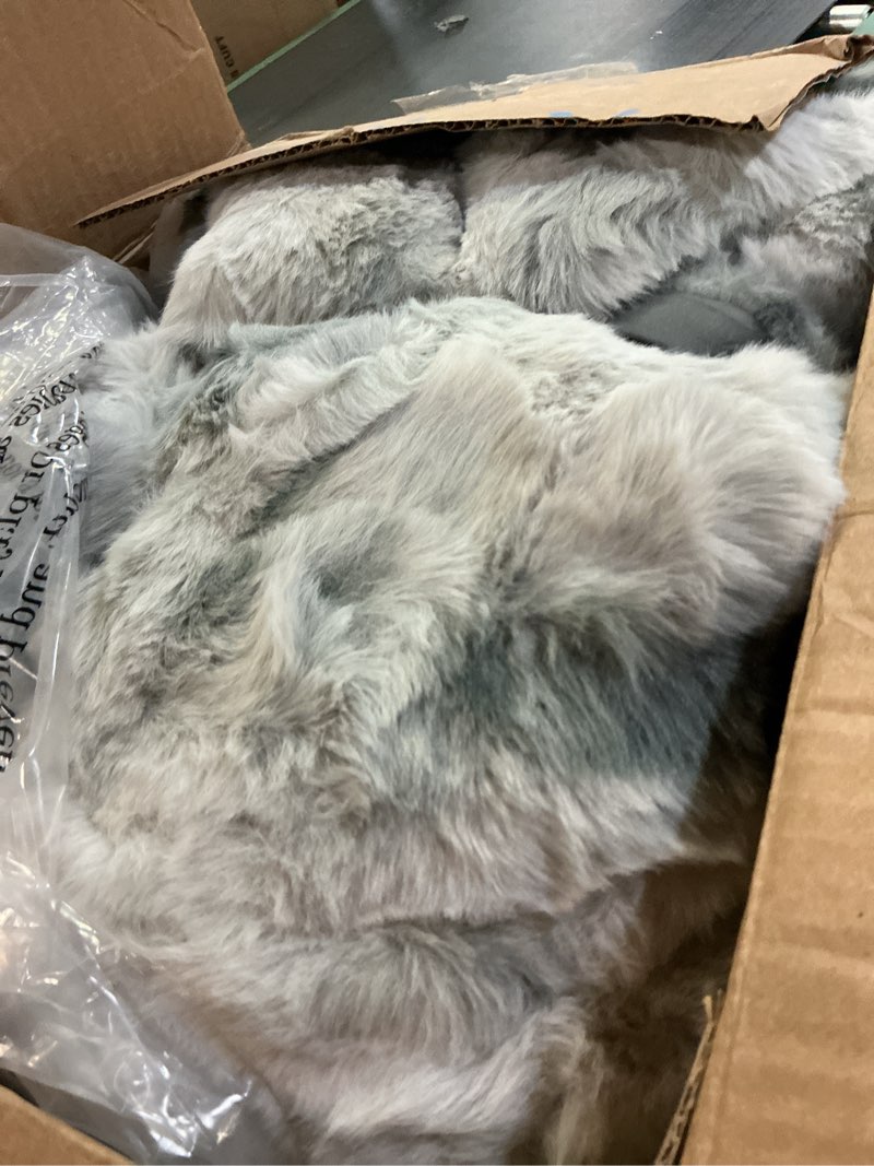 Condition photo showing Good Condition for Wonderful 3 Pieces Fluffy Faux Rabbit Fur Bubble Comforter Set King Size, Tie-Dyeing Multiple Grey Plush Fuzzy Bedding Set, Warm Soft Bubble Comforter Bedding Set for Winter Tie Dye-grey King
