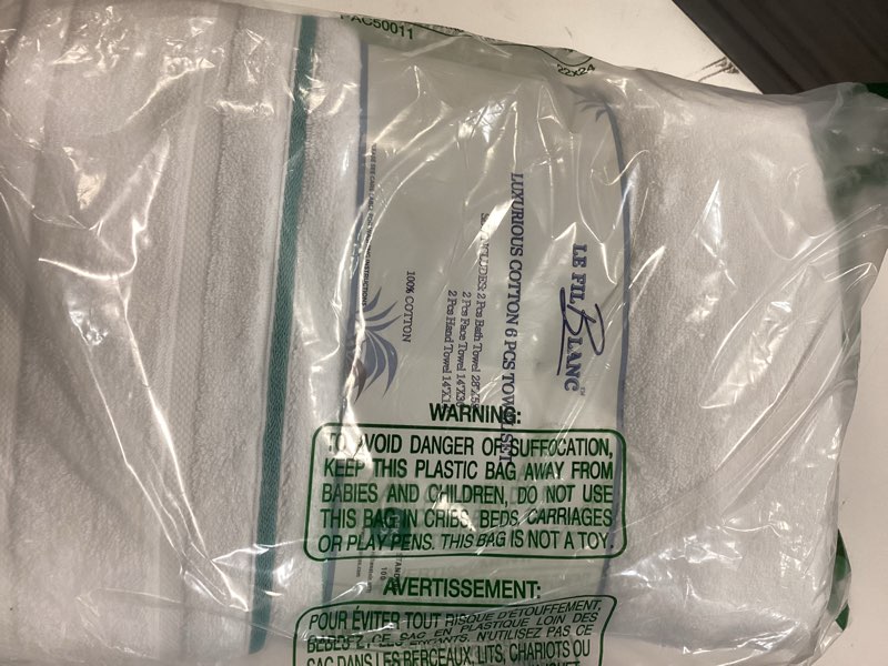 Condition photo showing Good Condition for bath towel set_white towel for bathroom, luxury hotel &spa quality, 100% cotton .includes 2 large bath towels, 2 hand towels and 2 washcloths.super soft, absorbent & decorative (white/green aqua) white/aqua