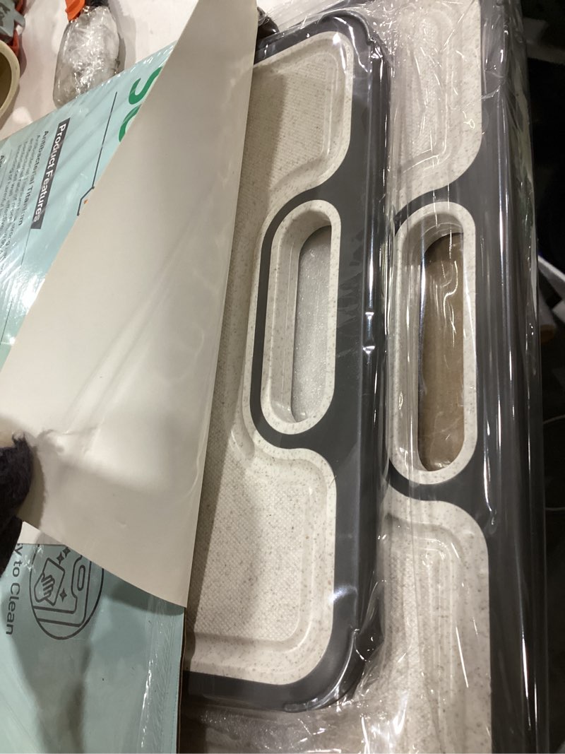 Condition photo showing New/Like New for titanium cutting board double sided food grade, pure titanium/pp for kitchen, cutting board easy to clean[15.5”*10.5”+12”*8.5”] silver set of 2 (15.5" x 10.5", 12" x 8.5")