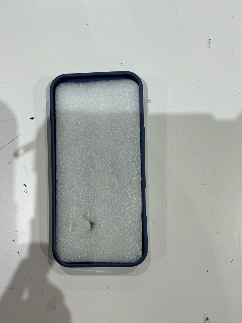 Condition photo showing Good Condition for case for iphon 17 pro max