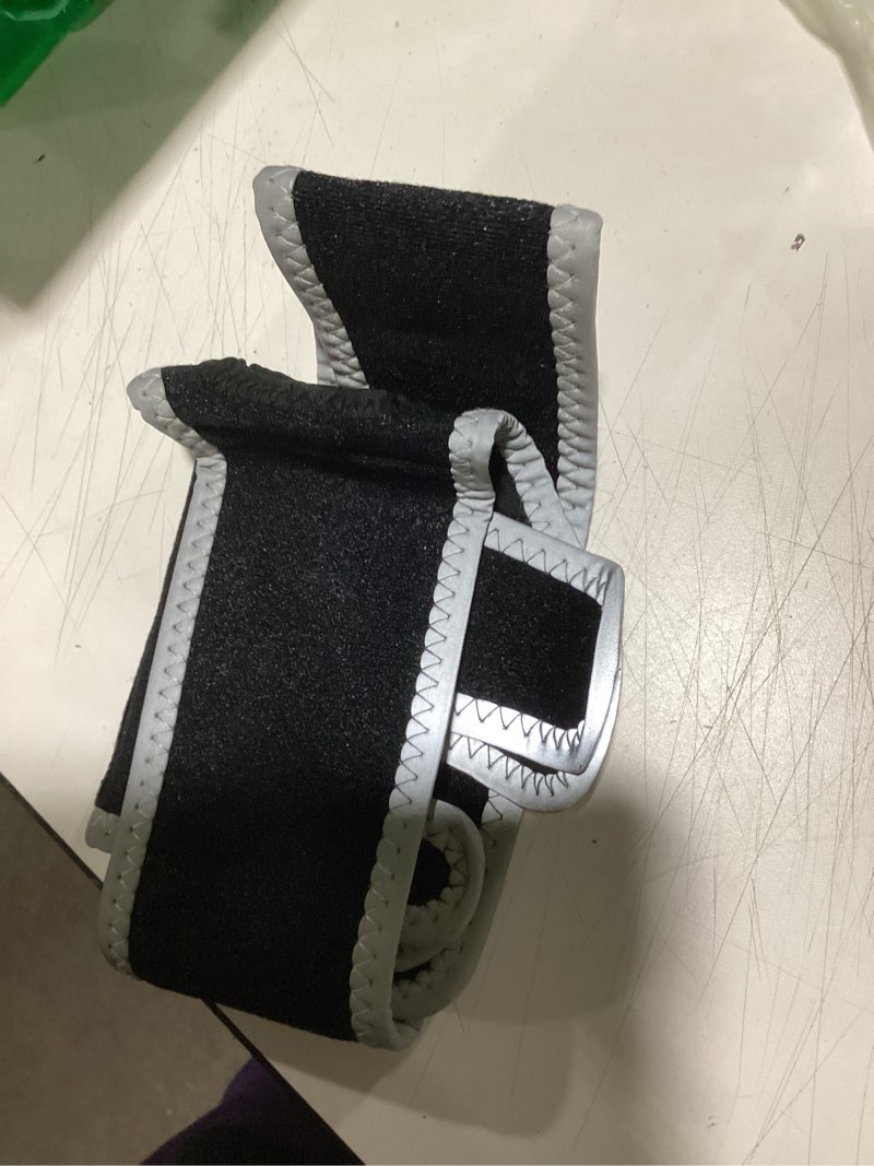 Moysoon Knee Brace for Dogs All Leg, Adjustable Dog Knee Brace for Torn Acl Hind Leg -Keeps Joint Wa