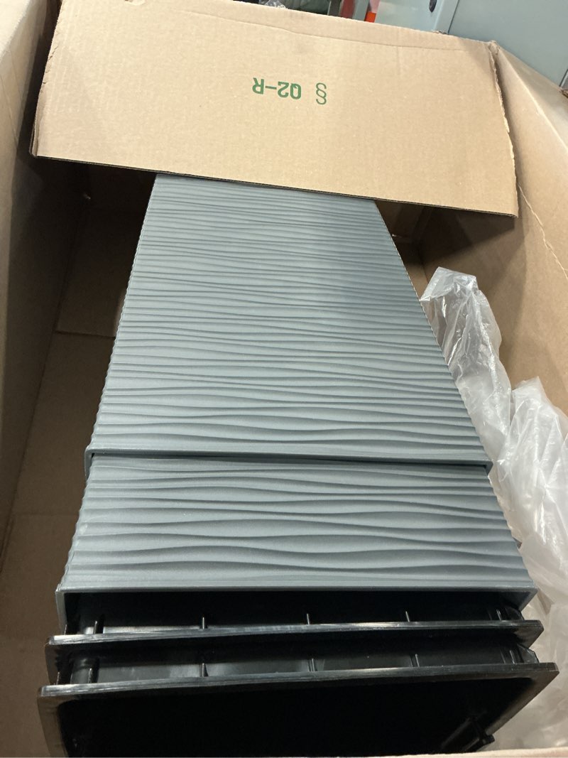 https://lotting-media.assets.bidfta.com/lotting_aafe2eba-ca79-4e30-9eb7-f794dc3d13d8