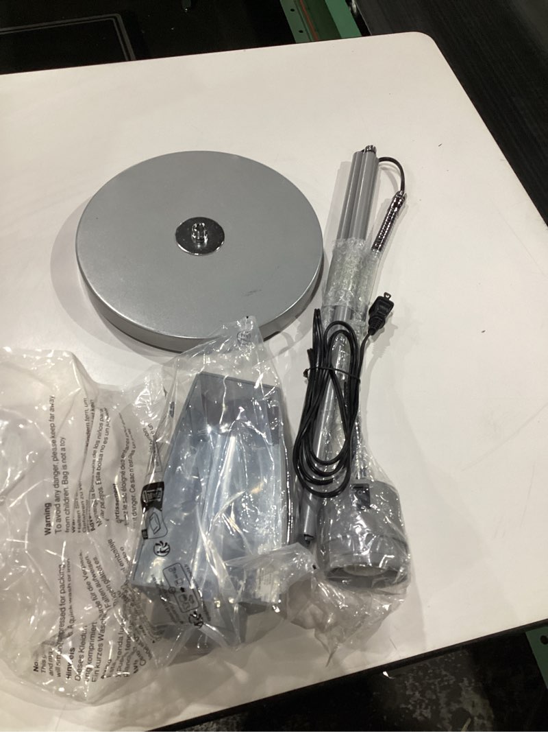 Condition photo showing Good Condition for Zoo Med AvianSun Deluxe Floor Pet Lamp