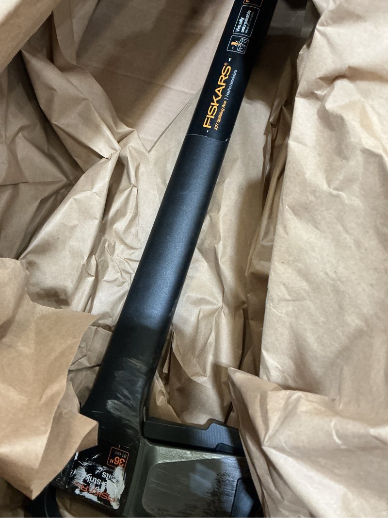 Condition photo showing Good Condition for fiskars x27 super splitting axe, 36" wood splitting axe for medium to large size logs with shock-absorbing handle, split firewood, forged steel blade, bushcraft gear and camping hatchet 36" splitting axe