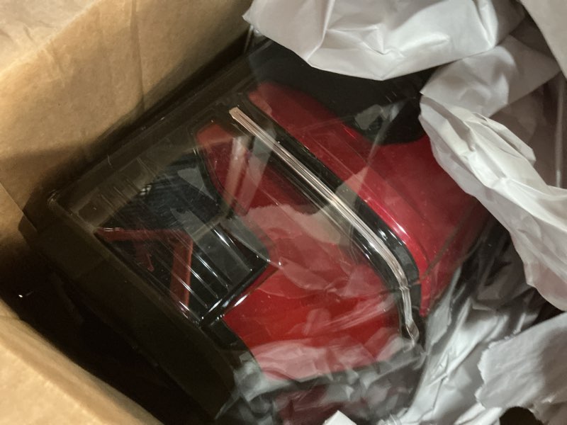 Condition photo showing Good Condition for red trim led tail light rear lamp assembly compatible for 2025 chevy suburban tahoe left driver side 85050856 85742164 left(driver side)