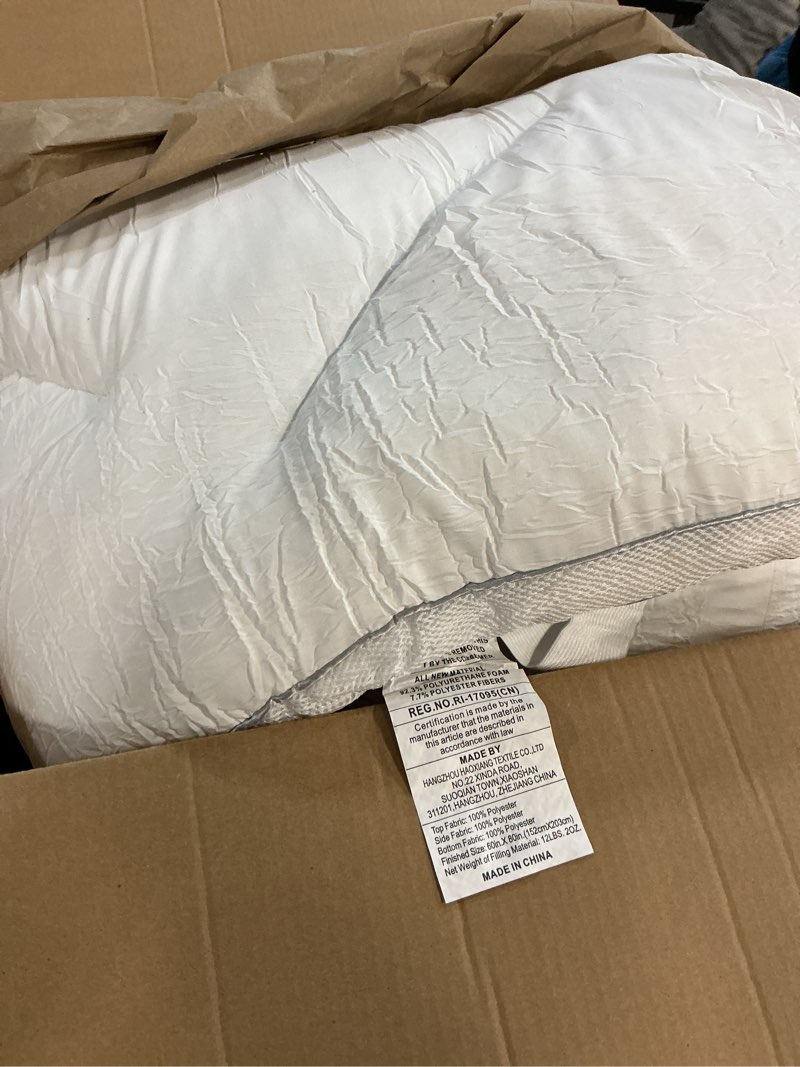 Condition photo showing As Is for LeWinBedding 3 Inch White Goose Feather Mattress Topper,Twin Feather Bed Topper,Mattress Cover with Straps,Ultra Soft Support,100% Cotton Fabric(39”x75”)