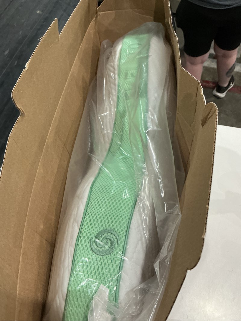 Condition photo showing Good Condition for bedgear level cuddle performance pillow- size 2.0 - firm bed pillow for side sleepers - moisture wicking removable cover size 2.0 level cuddle performance