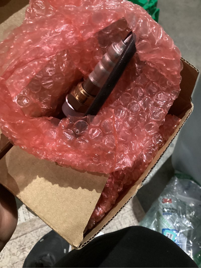 Condition photo showing Good Condition for HQPASFY O2 Oxygen Sensor Upstream Downstream Compatible with 2002-2004 Honda CR-V EX LX 2.4L O2 Sensor Replaces# 234-9005, 234-4125 2 Pcs