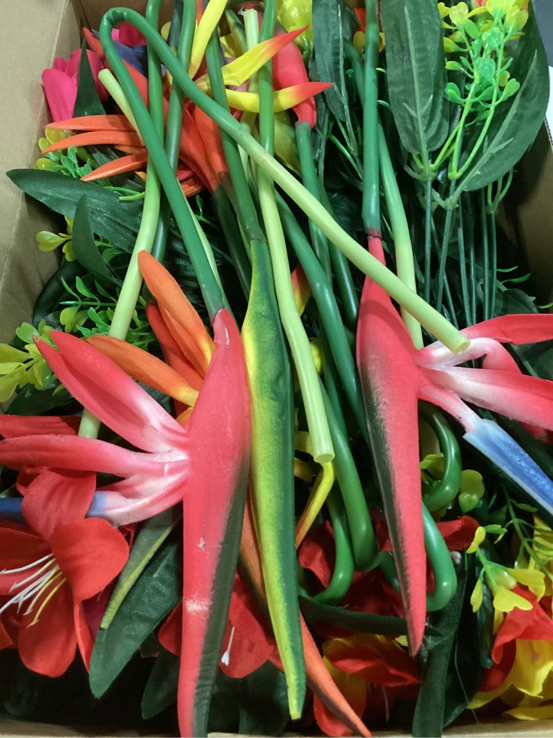 Condition photo showing Good Condition for hotop 8 set/ 32 pcs artificial tropical flower bouquets bulk for hawaii centerpieces bird of paradise lily bouquet permanent flower tropical plant party office home decor (multiple color) multiple color 32