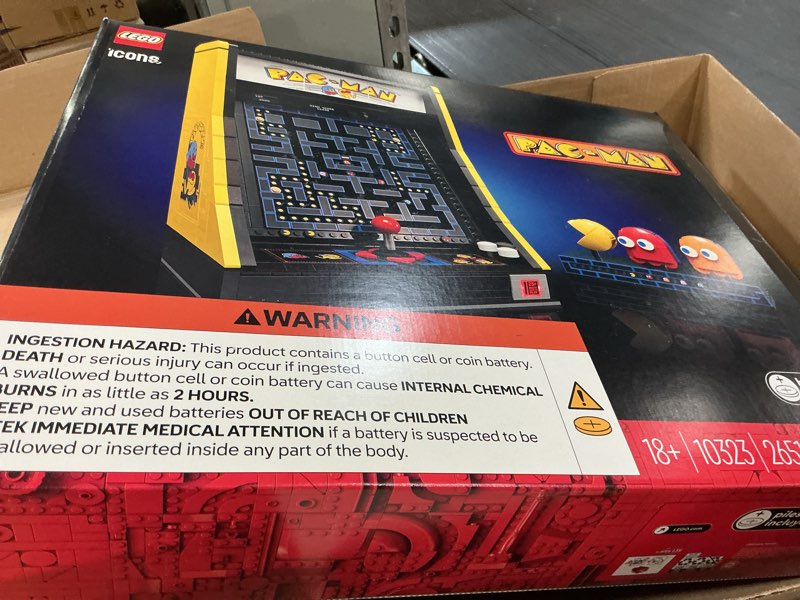 Condition photo showing Good Condition for lego icons pac-man arcade building sets for adults - collectible office, shelf, or bedroom decor - gifts for men & women - w/moving handle to recreate game - 10323