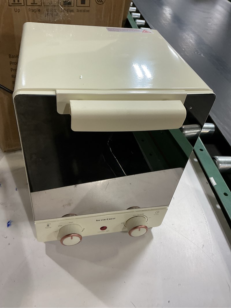 Condition photo showing Good Condition for 15L Mini Electric Oven, Compact Countertop Toaster Oven with Timer & Adjustable Temperature, Stainle