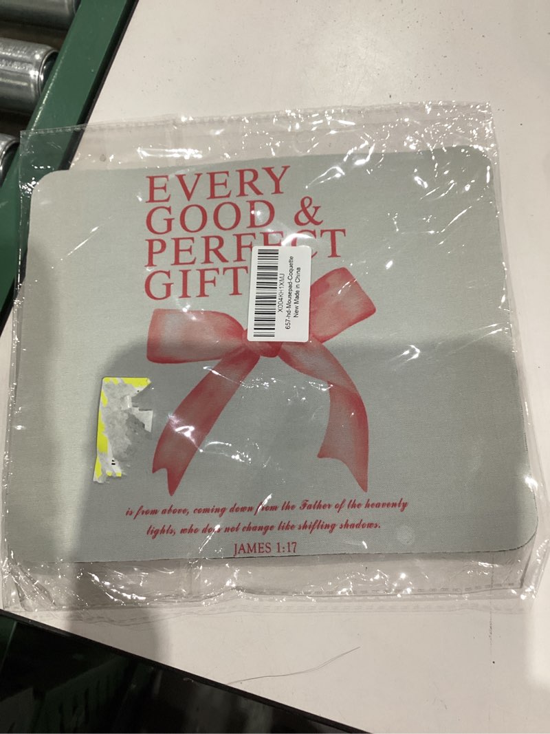 Condition photo showing New/Like New for 657 Mouse Pad